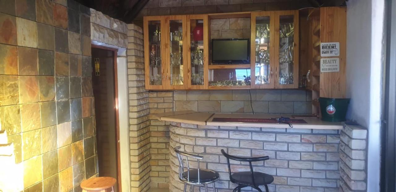 Aliwal Villa Guest Lodge Εξωτερικό φωτογραφία