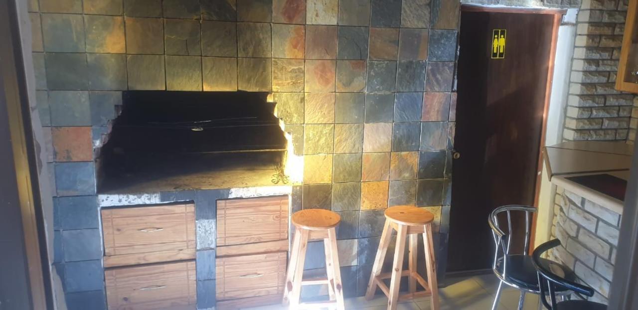 Aliwal Villa Guest Lodge Εξωτερικό φωτογραφία