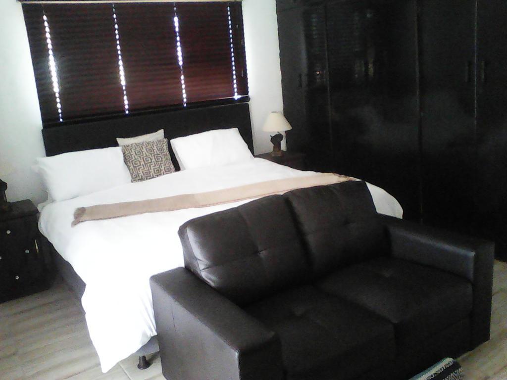 Aliwal Villa Guest Lodge Εξωτερικό φωτογραφία