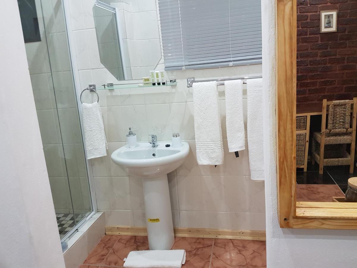Aliwal Villa Guest Lodge Εξωτερικό φωτογραφία